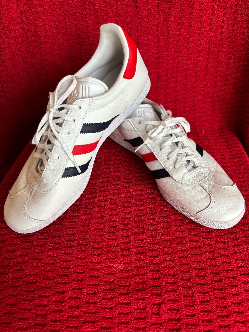White Men’s Adidas Sneakers with Red & Black Stripes